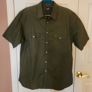 Gap Men's Green Short Sleeve Shirt
